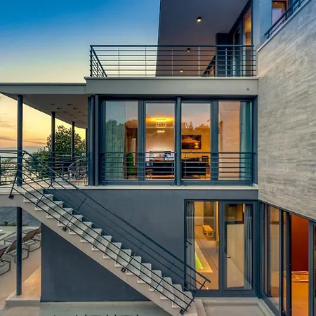 Luca Holiday home *